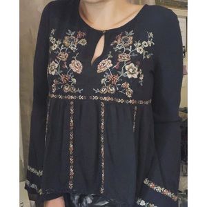 Embroidered Peasant Top 🌸